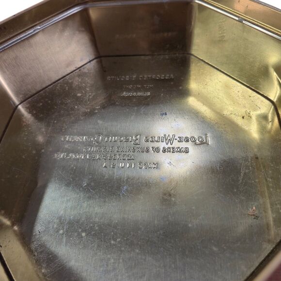 RARE Loose-Wiles Tin 1939 New York Worlds Fair Tin w Handle Vintage Collectible - Picture 11 of 16